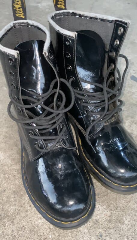 Dr. Martens — исходный кадр на iPhone